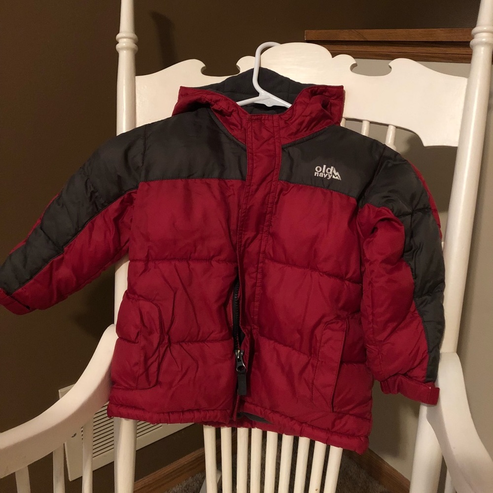 Toddler winter jacket. Good condition. Very warm.